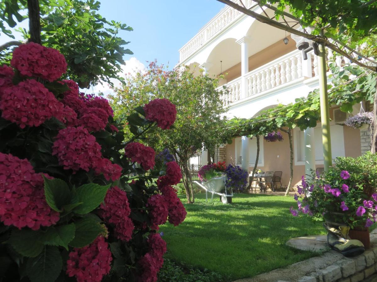 Beach Apartment Roza Biograd Oneroom - Premium Location Biograd Na Moru Exterior foto