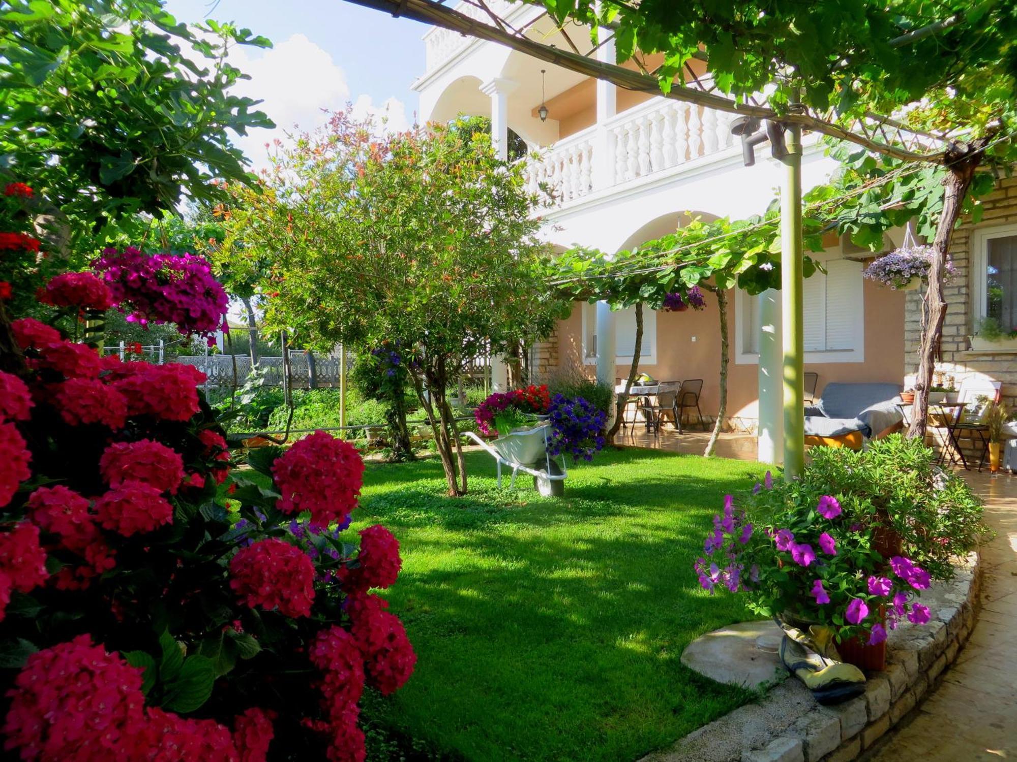 Beach Apartment Roza Biograd Oneroom - Premium Location Biograd Na Moru Exterior foto